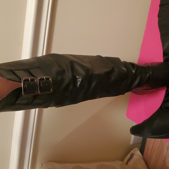 NIB Ladies boots, 6, Charlotte Russe, black - Picture 2 of 6